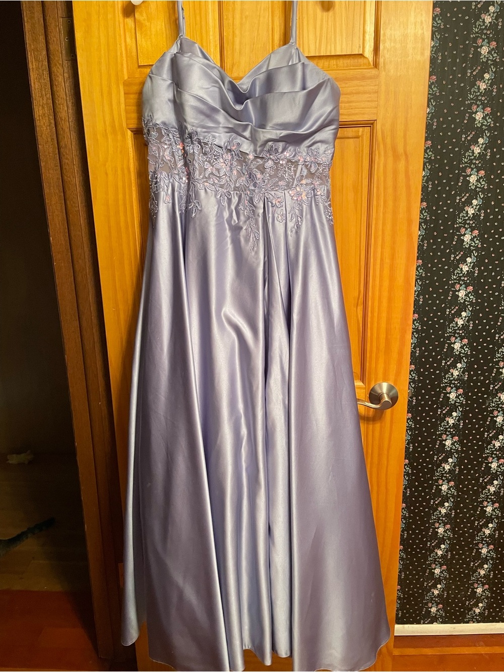 Lilac Satin Spaghetti-Strap Prom Dress with Embroidered Waist